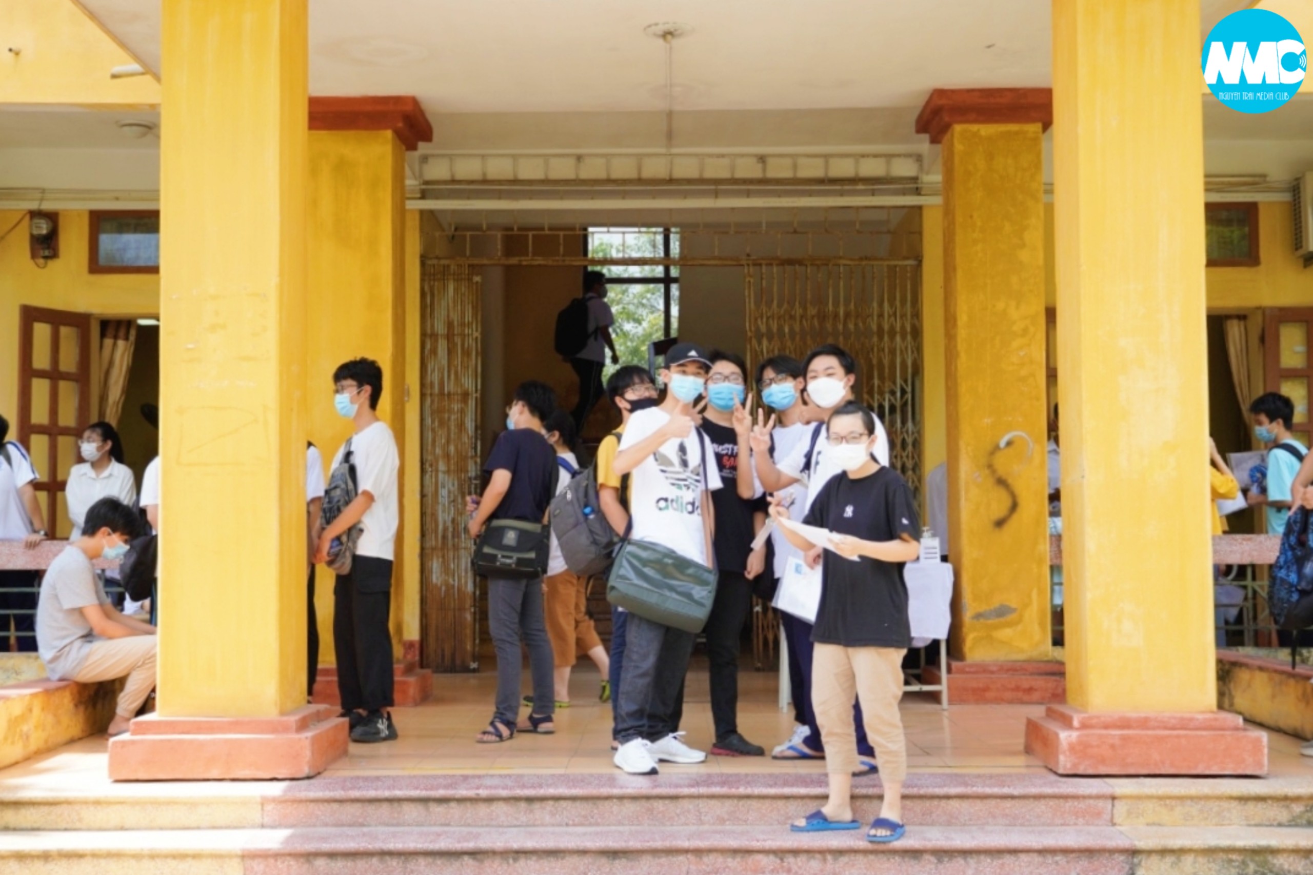 [HUMANS] Kỳ thi tuyển sinh vào THPT năm học 2021-2022